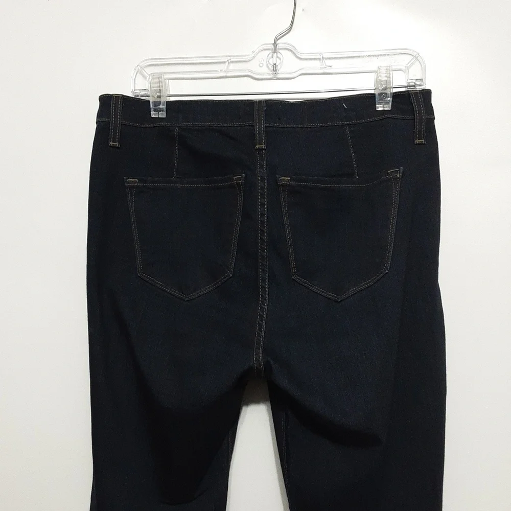 Judy Blue High‎ Rise 13/31 Dark Wash Flare Leg Stretchy Denim Jean